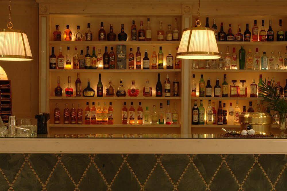 Santa Marina Arachova Hotel ภายนอก รูปภาพ