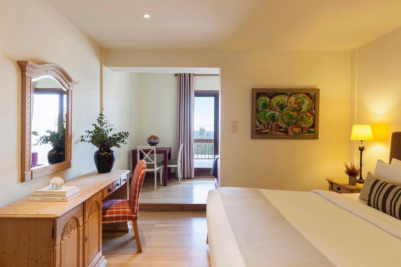 Santa Marina Arachova Hotel ภายนอก รูปภาพ