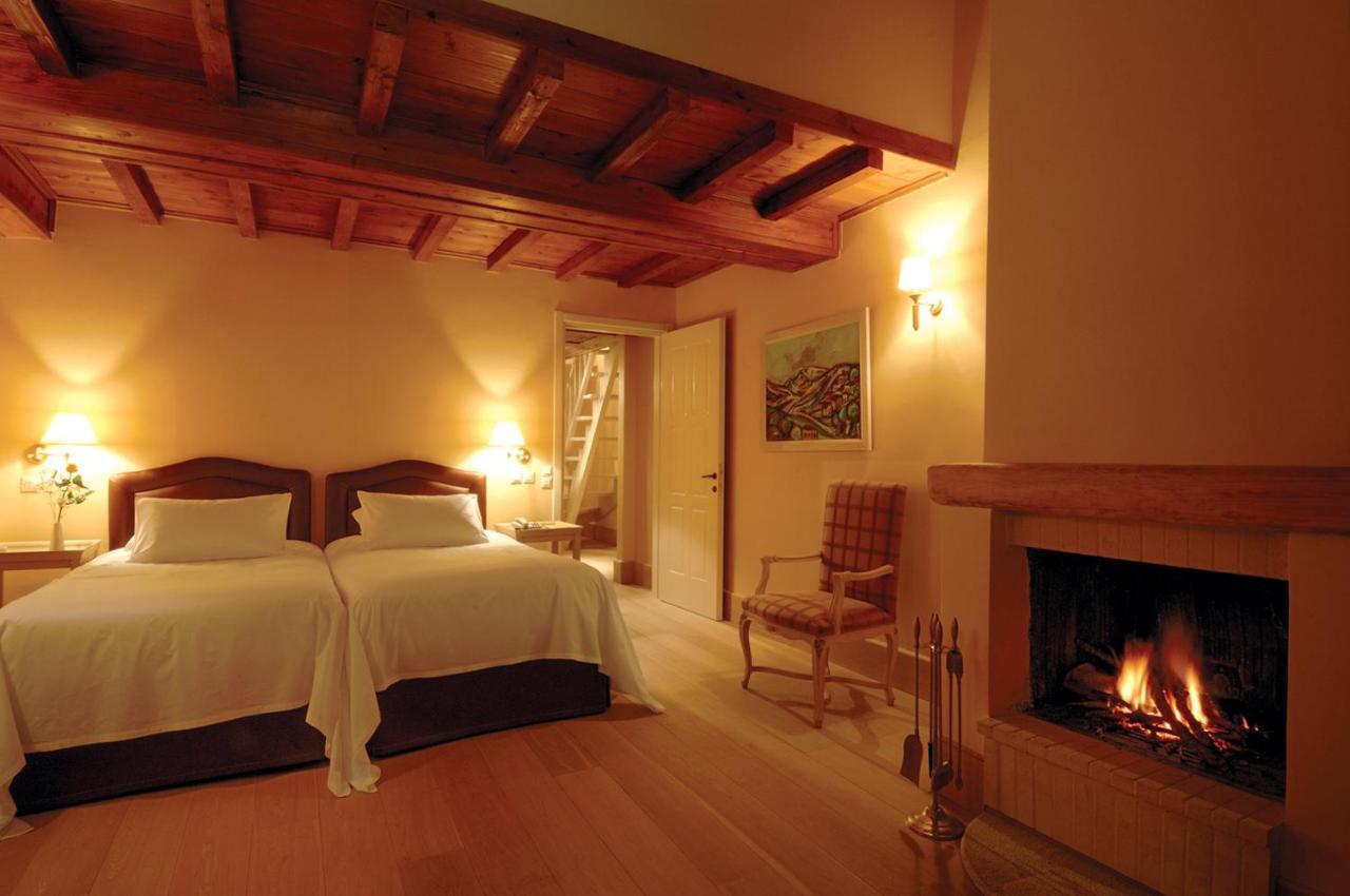 Santa Marina Arachova Hotel ภายนอก รูปภาพ